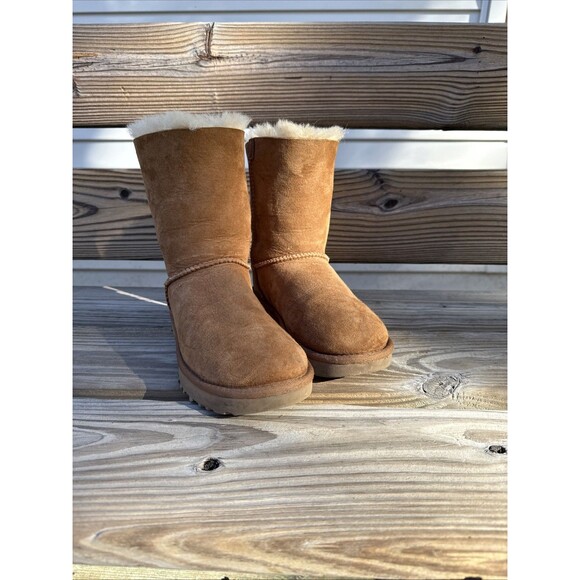 UGG Bailey Bow Tall II Triple Chestnut Suede Fur Boots Womens Size 6 MSRP $250 - Picture 3 of 10